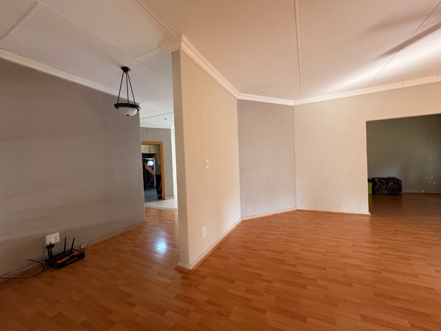 4 Bedroom Property for Sale in Neserhof North West